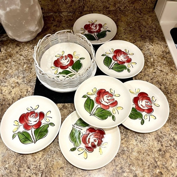 Vintage Stetson Red Rio Rose Desert Plates in basket Set of Seven - Picture 5 of 16
